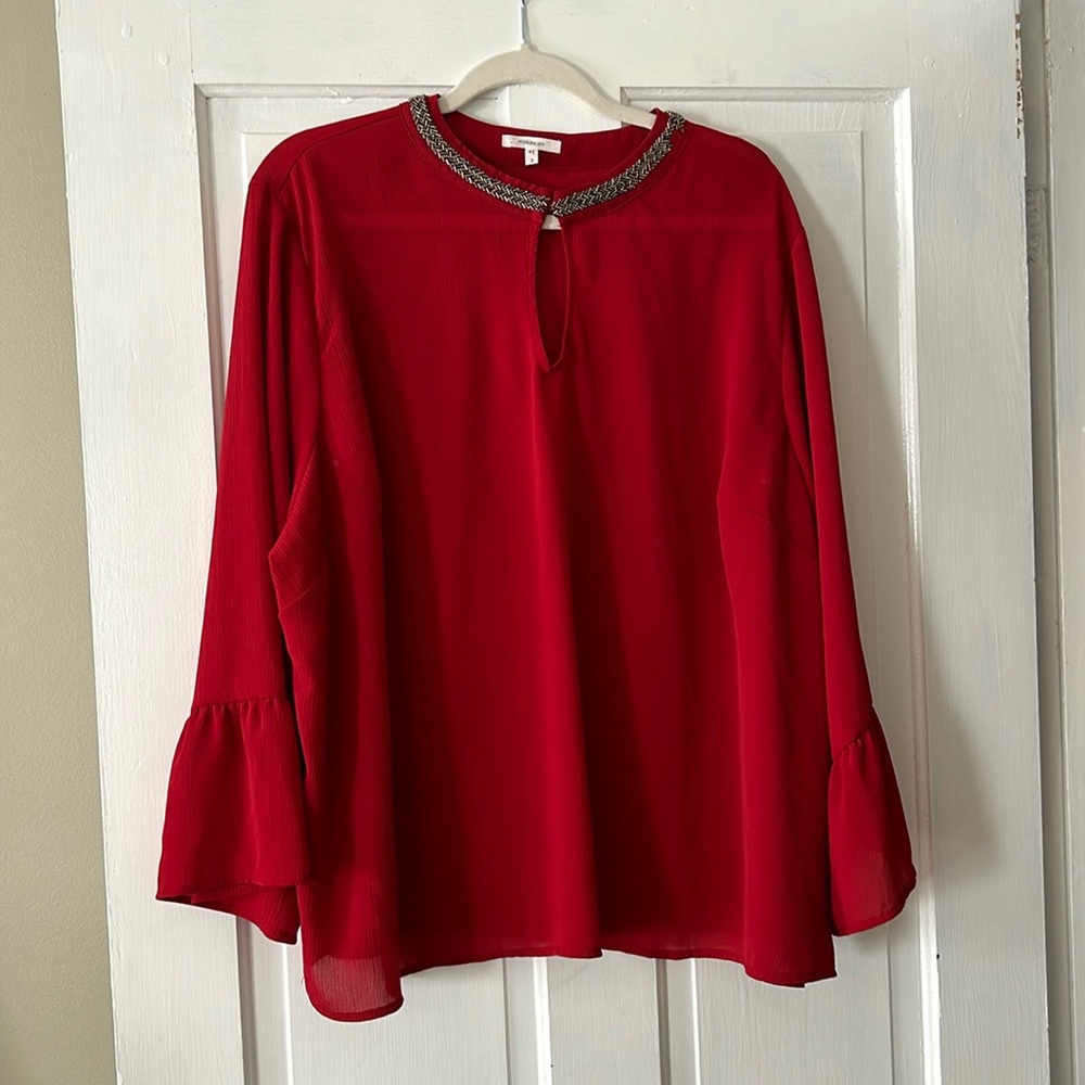 Beaded collar shirt
